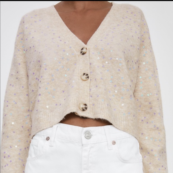 🌸Knit cardigan with flower sequin appliqué - Picture 3 of 11